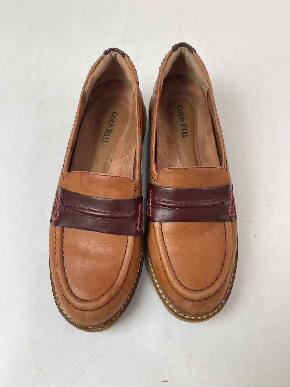 Cobb Hill Penny‎ Loafers Womens US 6 EU 36 Tan Burgundy Leather Lug Sole CI9522